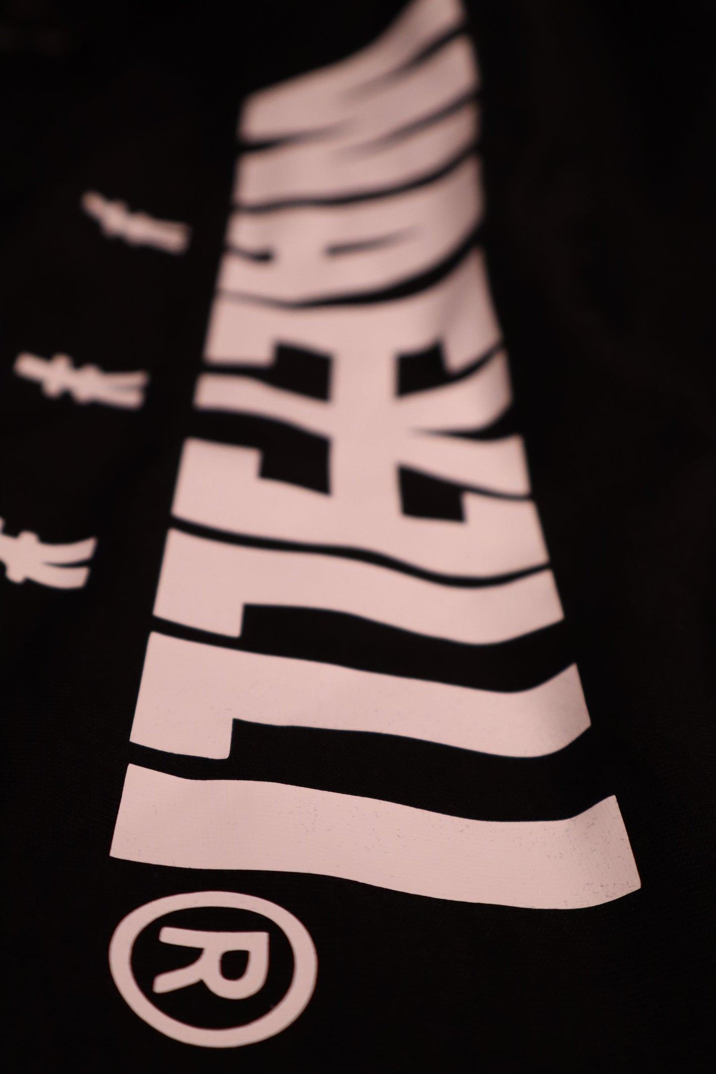 "ESSENTIAL TEE "
